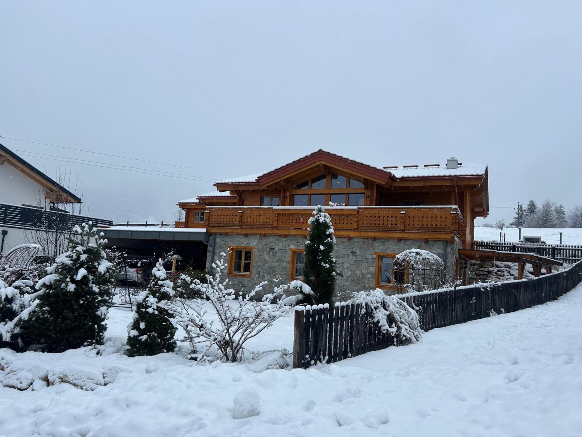 Appartementhaus Alma Zewnętrze zdjęcie